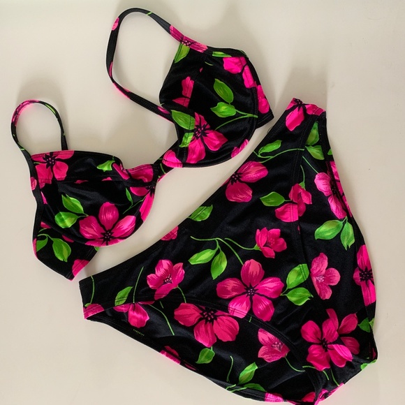 black swimsuit with pink flowers